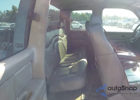 2000 GMC Sierra 1500 Sle from USA, damaged, VIN 2GTEK19T0Y1231743